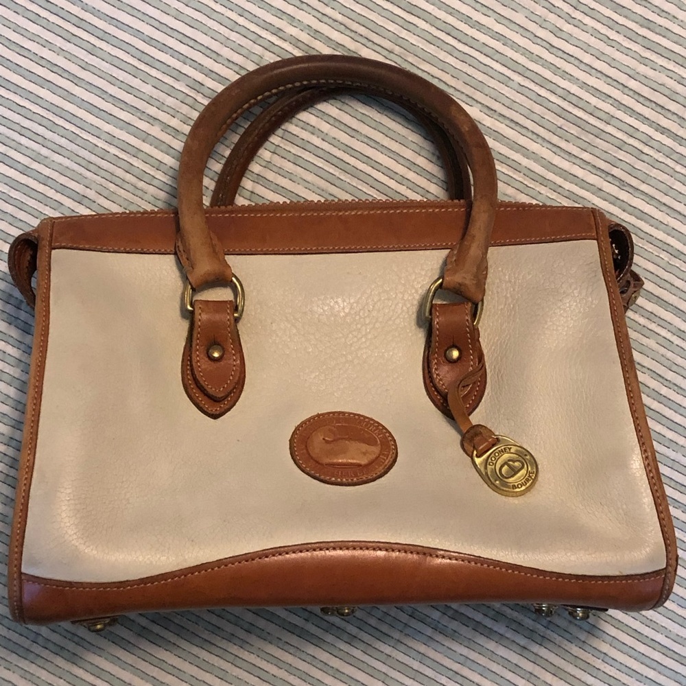 VINTAGE DOONEY & BOURKE - Picture 2 of 8